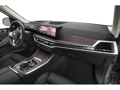2025 BMW X7 M60i