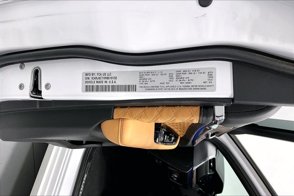 2024 Jeep Grand Cherokee L Summit