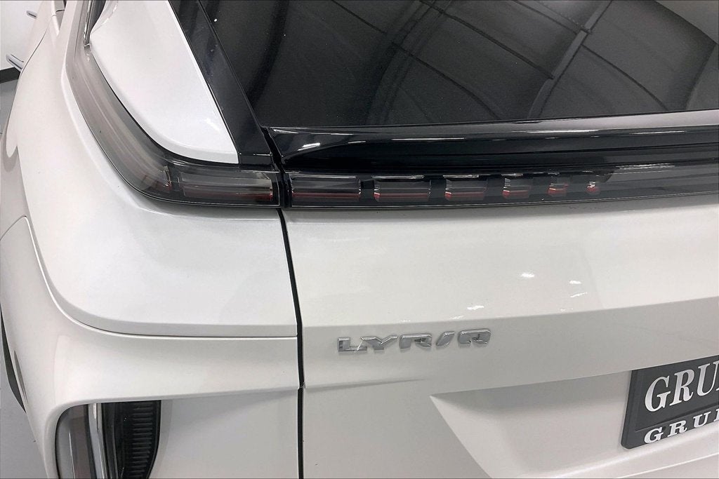 2024 Cadillac LYRIQ Luxury