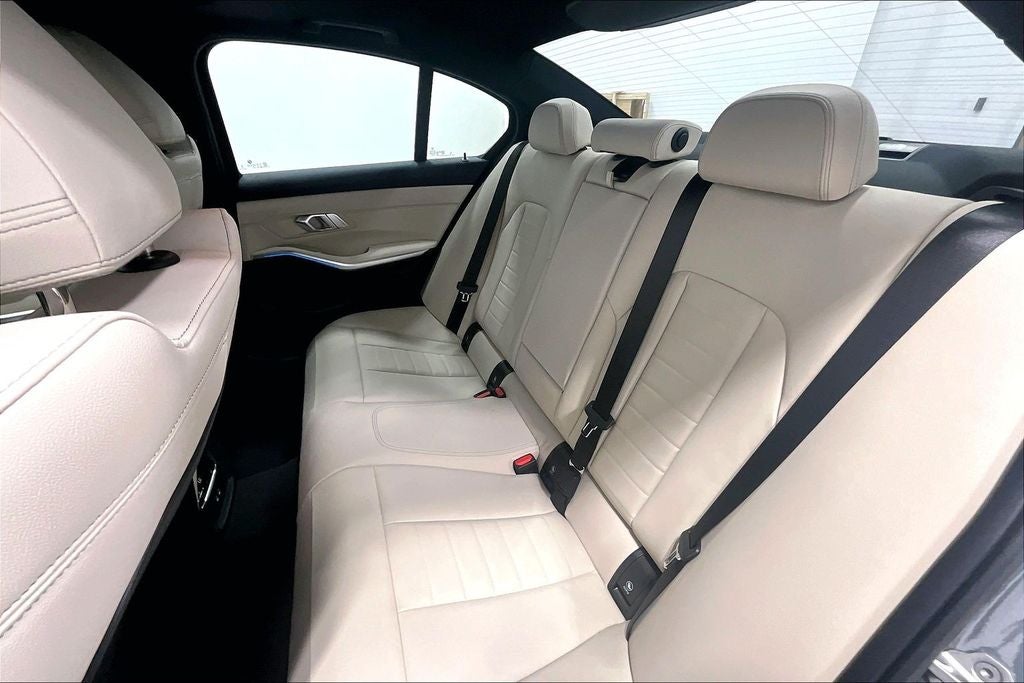 2026 BMW 3 Series 330i