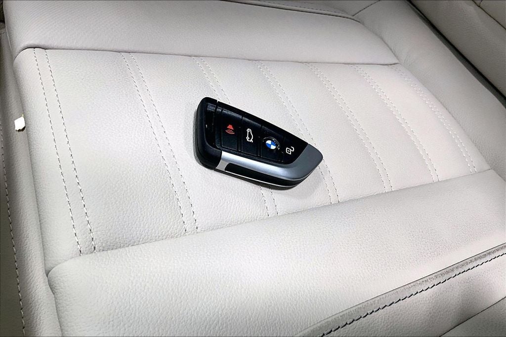 2026 BMW 3 Series 330i