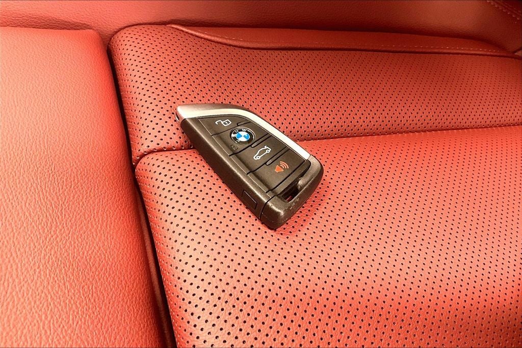 2025 BMW 3 Series 330i