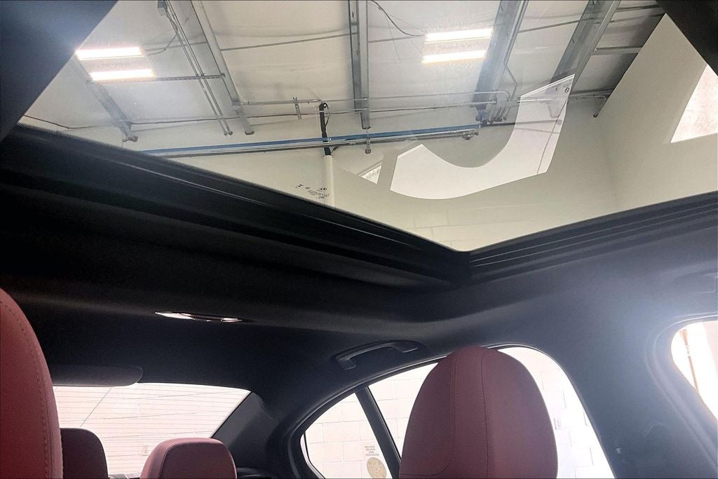 2025 BMW 3 Series 330i