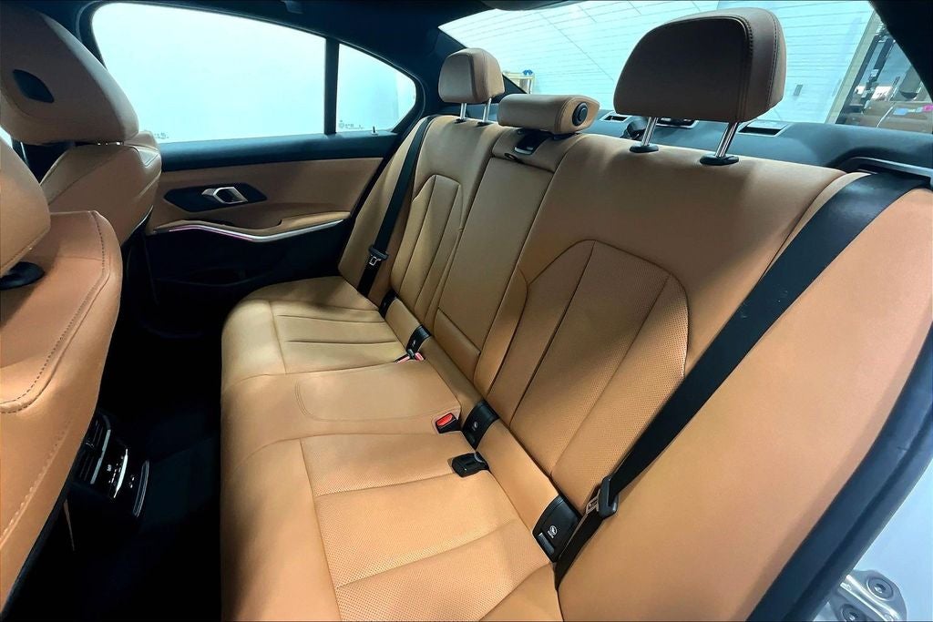 2025 BMW 3 Series 330i