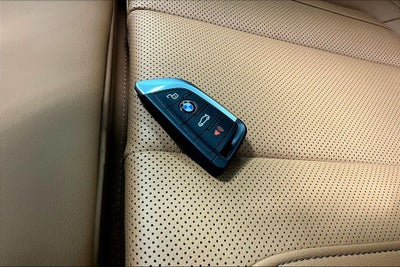 2025 BMW 3 Series 330i