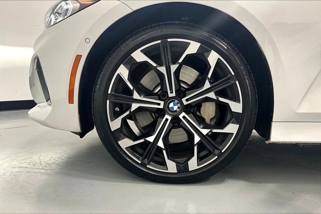 2025 BMW 3 Series 330i