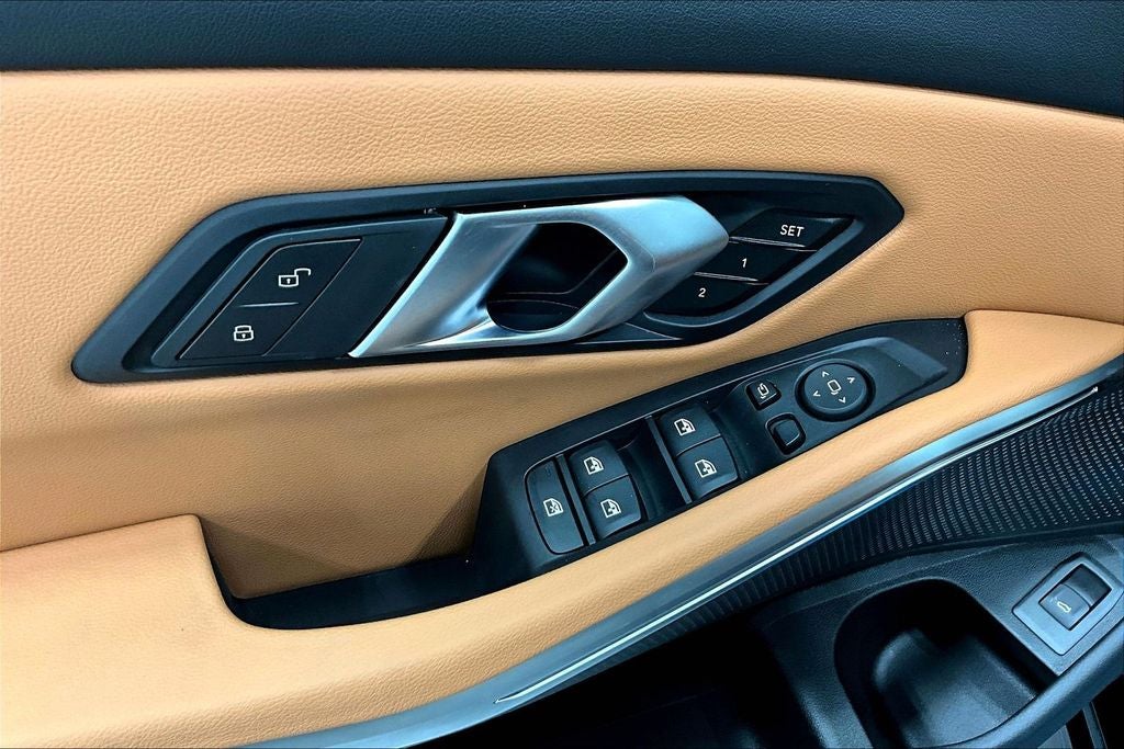 2025 BMW 3 Series 330i xDrive