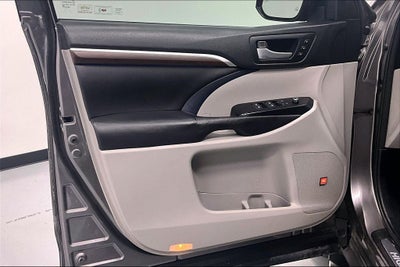 2016 Toyota Highlander Limited Platinum V6