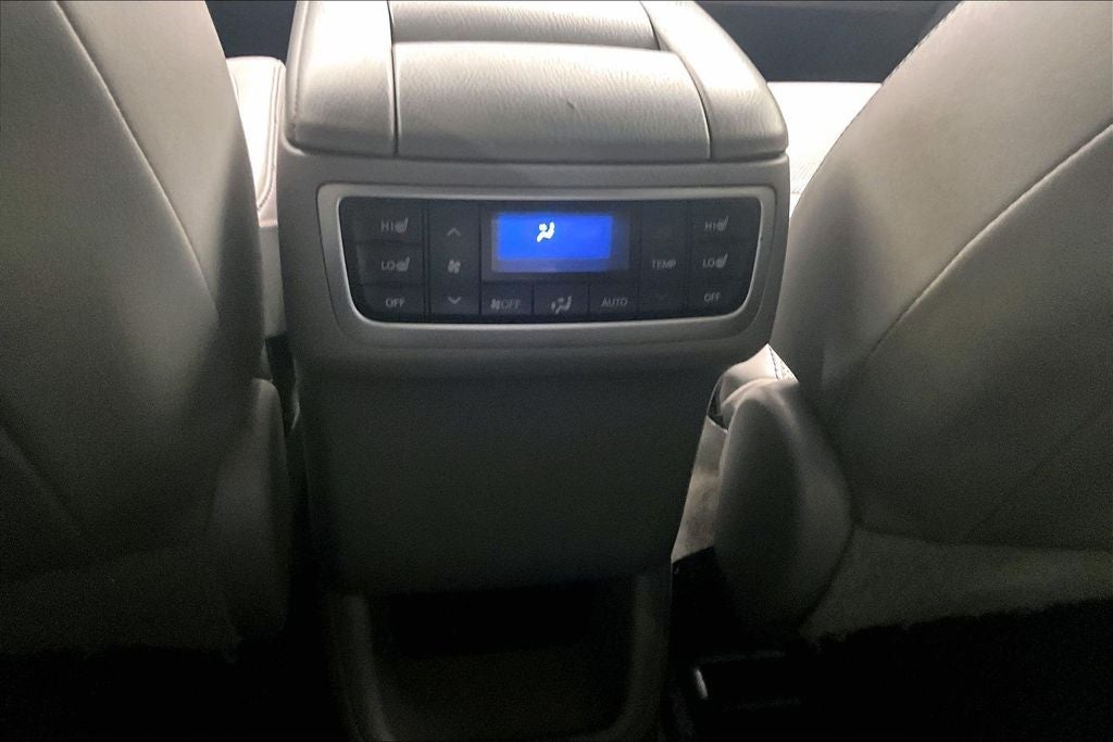 2016 Toyota Highlander Limited Platinum V6