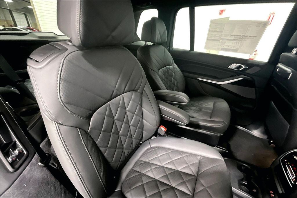 2027 BMW X7 xDrive40i