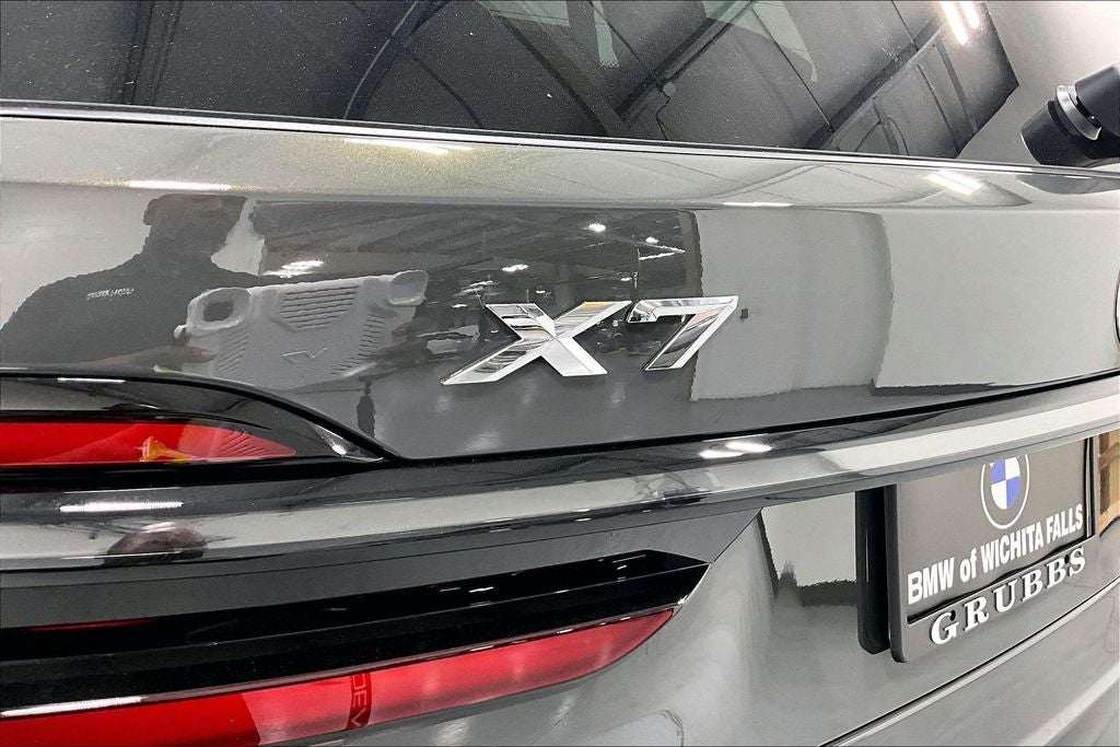 2027 BMW X7 xDrive40i