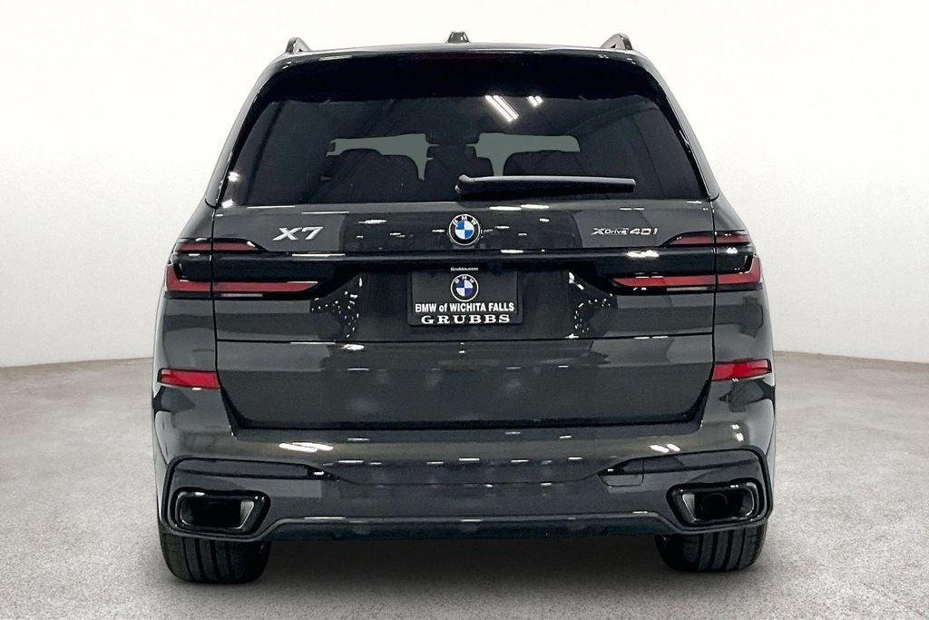 2027 BMW X7 xDrive40i