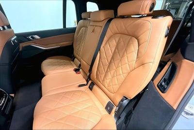 2027 BMW X7 xDrive40i
