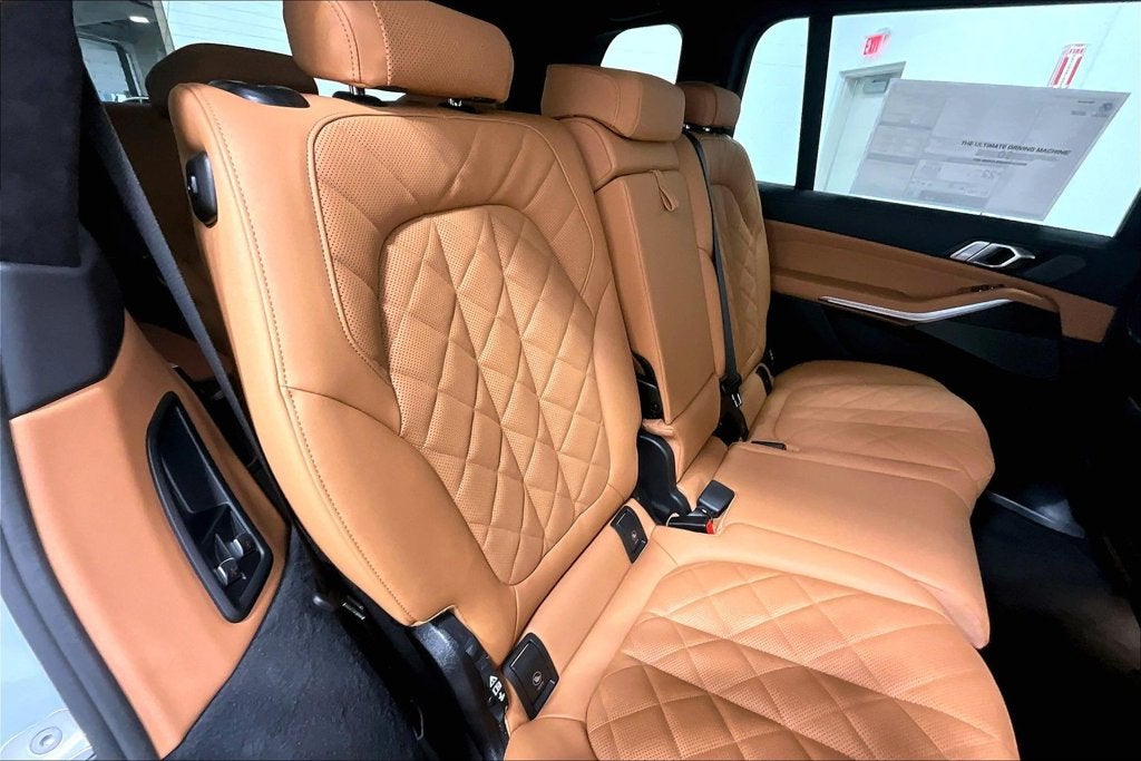 2027 BMW X7 xDrive40i