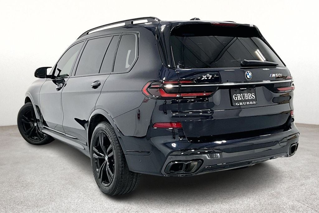 2023 BMW X7 M60i