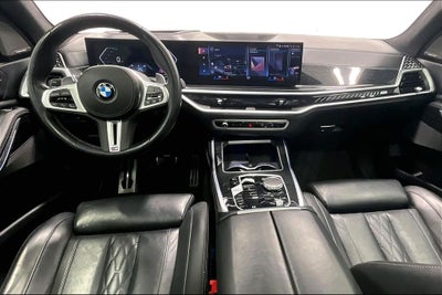 2023 BMW X7 M60i