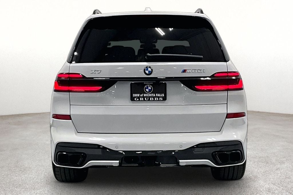 2026 BMW X7 M60i