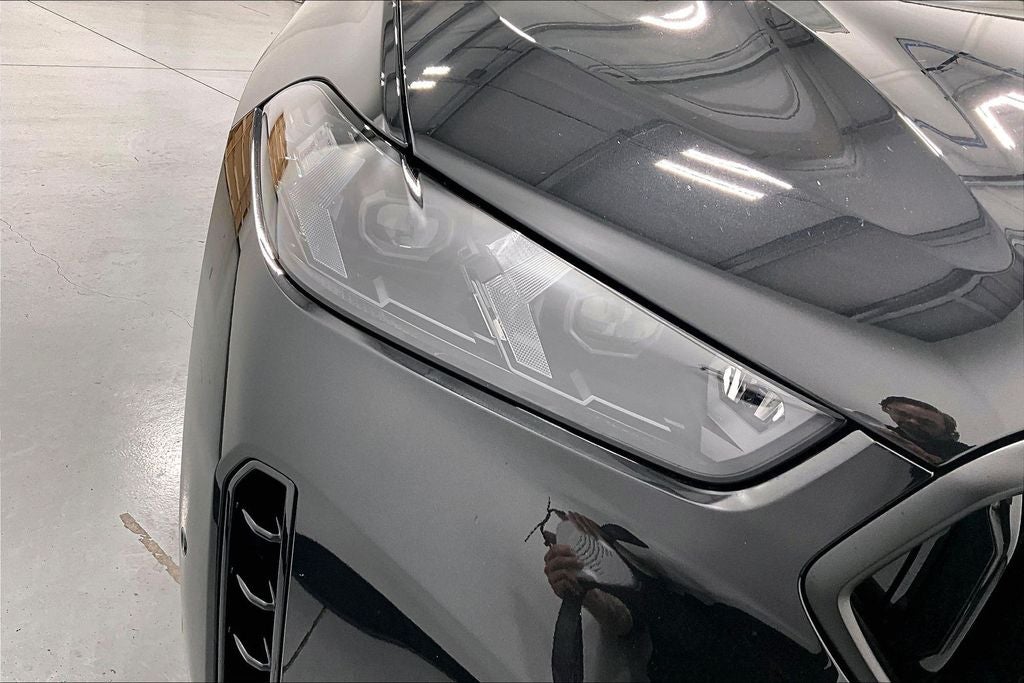 2027 BMW X6 xDrive40i