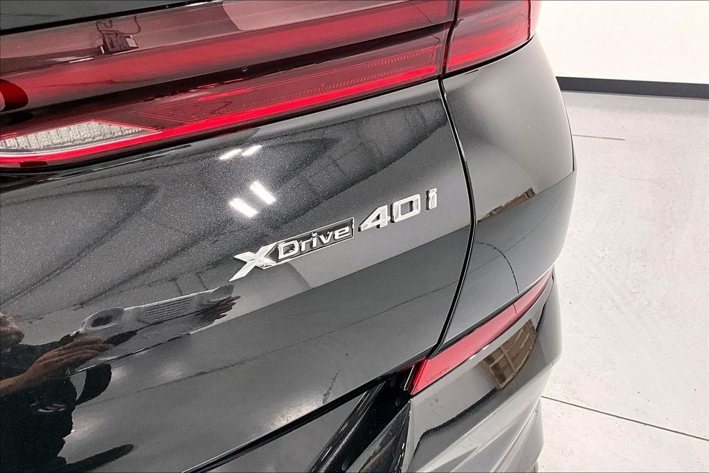 2027 BMW X6 xDrive40i