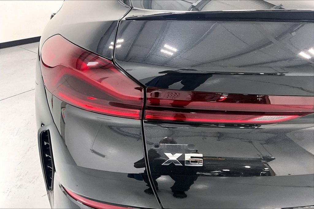2026 BMW X6 M60i