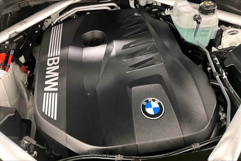 2027 BMW X5 40 xDrive