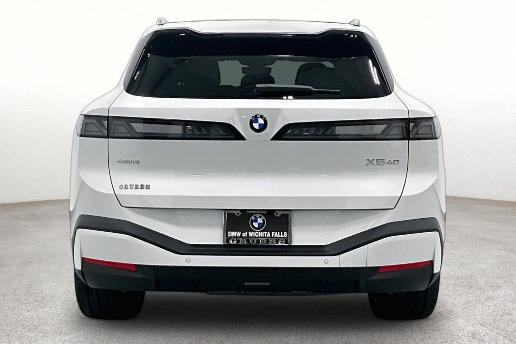 2027 BMW X5 40 xDrive