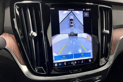 2024 Volvo S60 B5 Plus Dark Theme