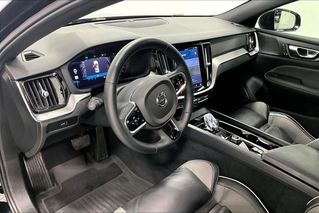 2024 Volvo S60 B5 Plus Black Edition