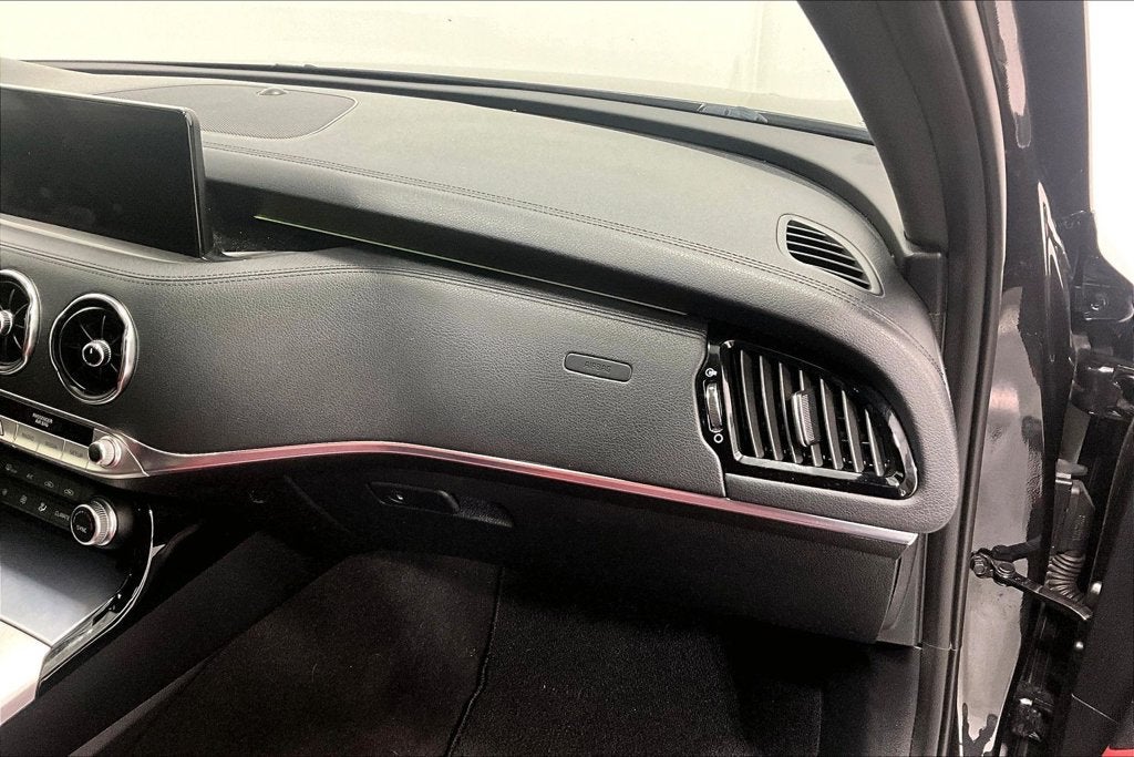 2022 Kia Stinger GT1