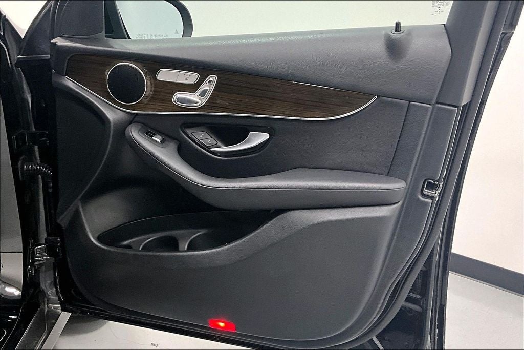 2021 Mercedes-Benz GLC GLC 300