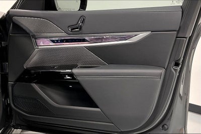 2026 BMW 7 Series 740i