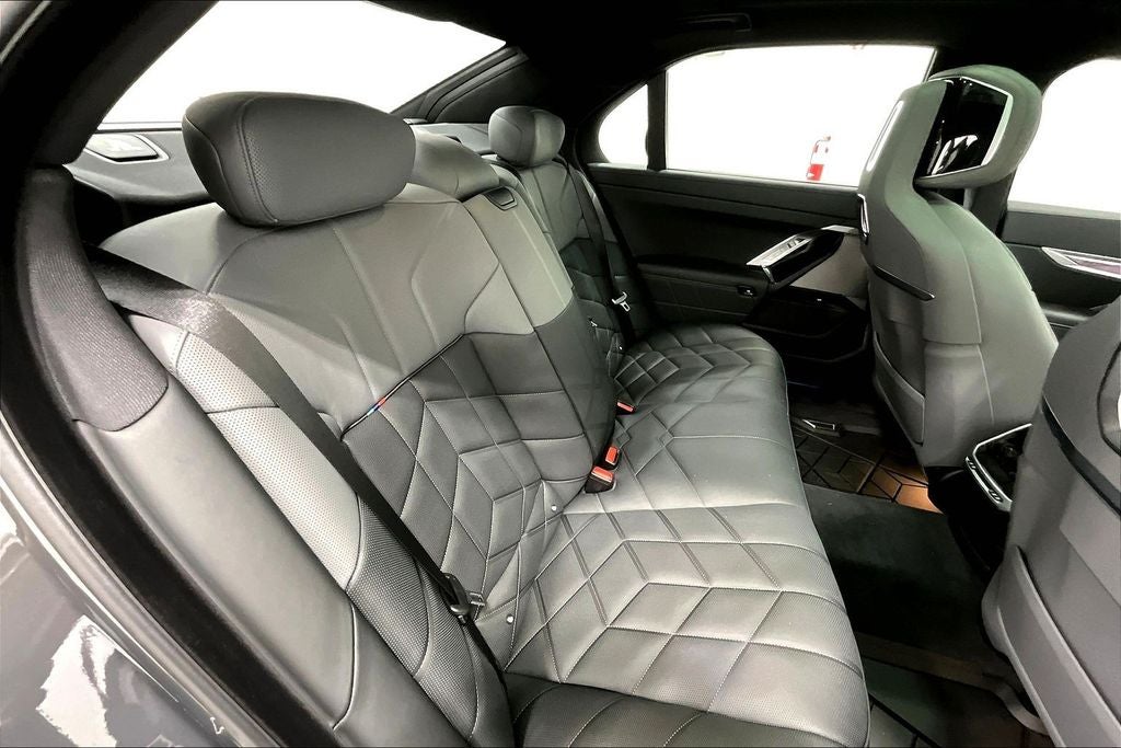 2026 BMW 7 Series 740i