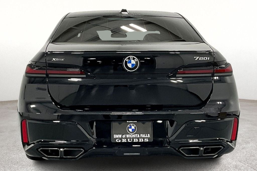2025 BMW 7 Series 760i xDrive