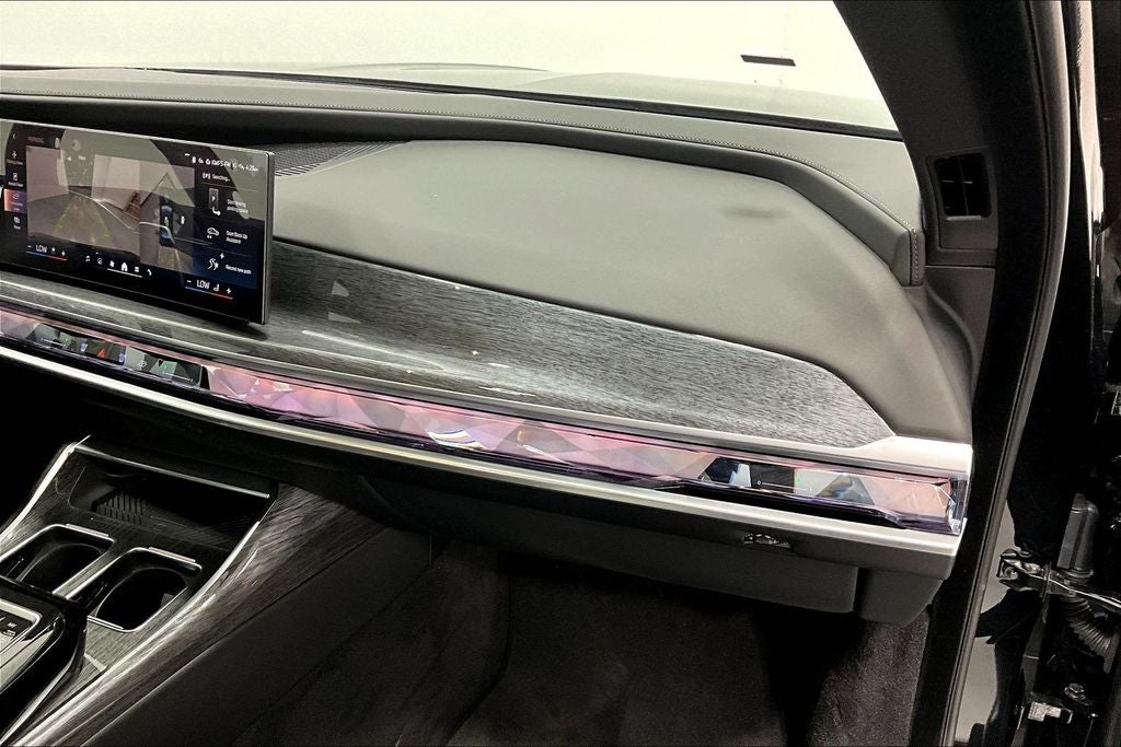 2025 BMW 7 Series 760i xDrive