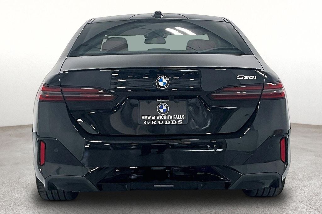 2027 BMW 5 Series 530i