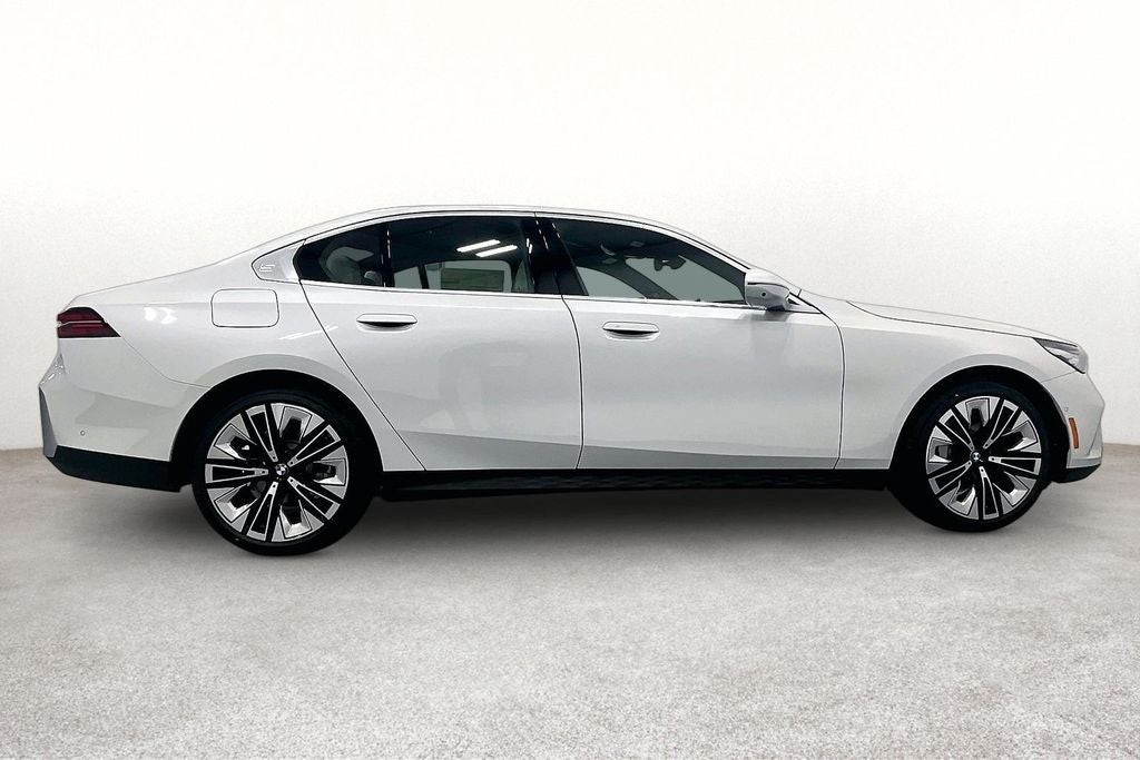 2027 BMW 5 Series 530i