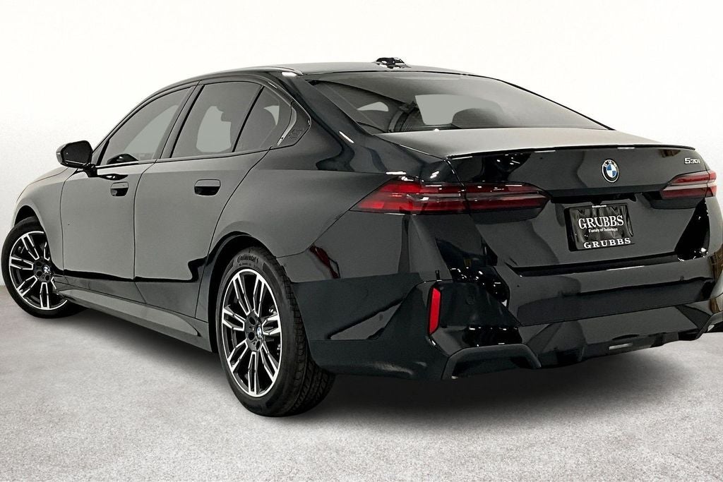 2026 BMW 5 Series 530i