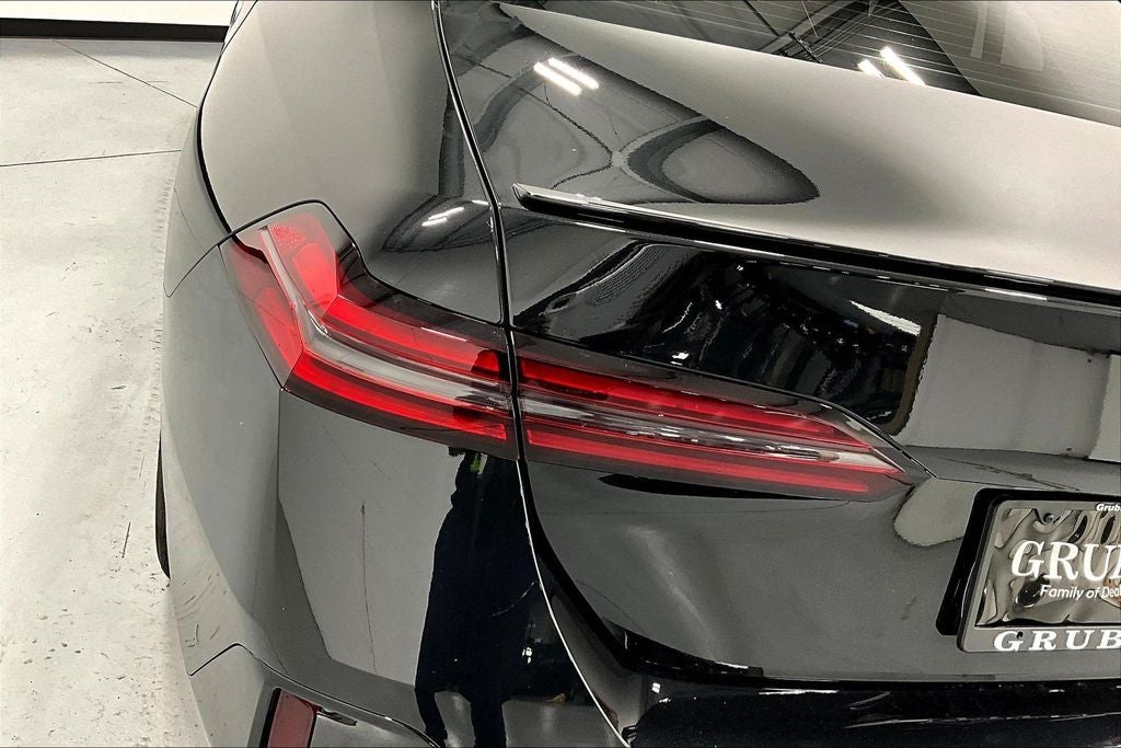 2026 BMW 5 Series 530i