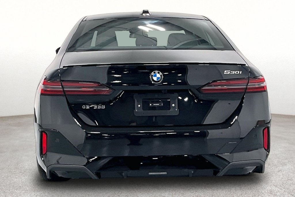 2027 BMW 5 Series 530i