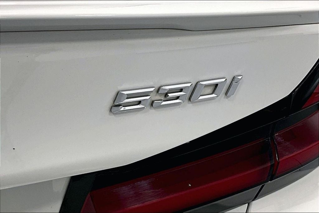 2023 BMW 5 Series 530i