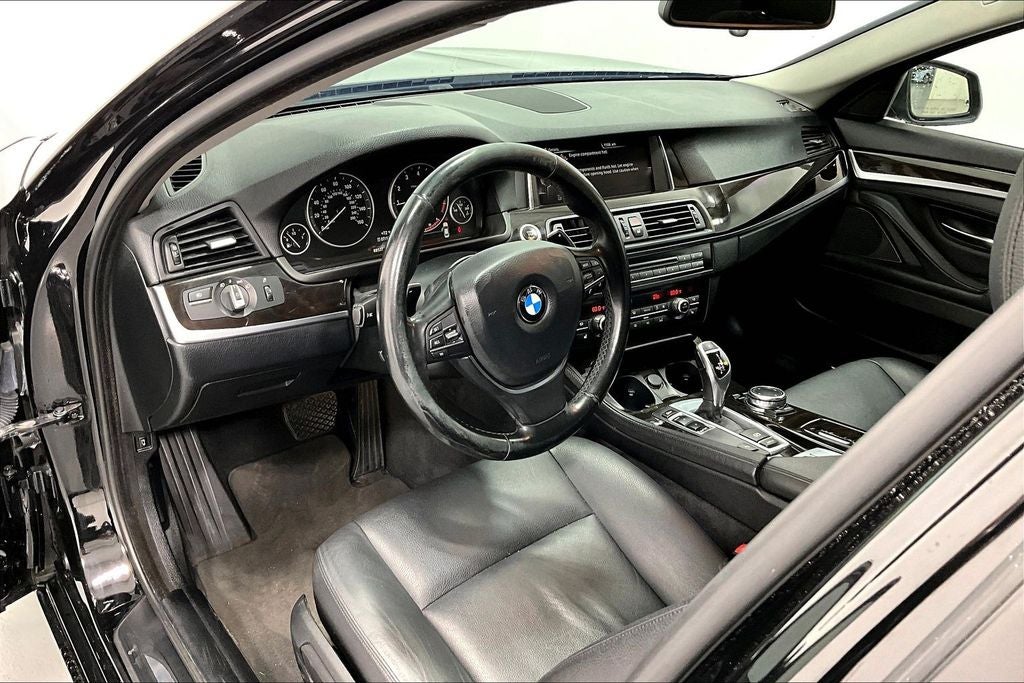 2016 BMW 5 Series 528i