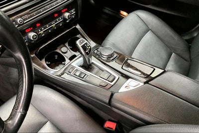2016 BMW 5 Series 528i