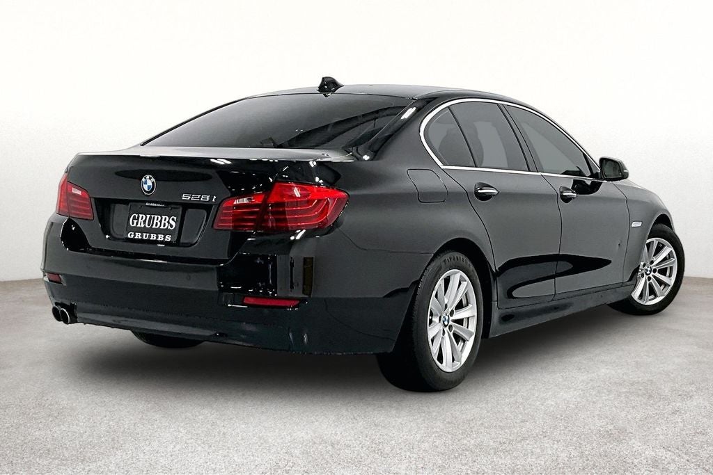 2016 BMW 5 Series 528i