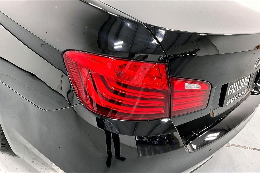 2016 BMW 5 Series 528i