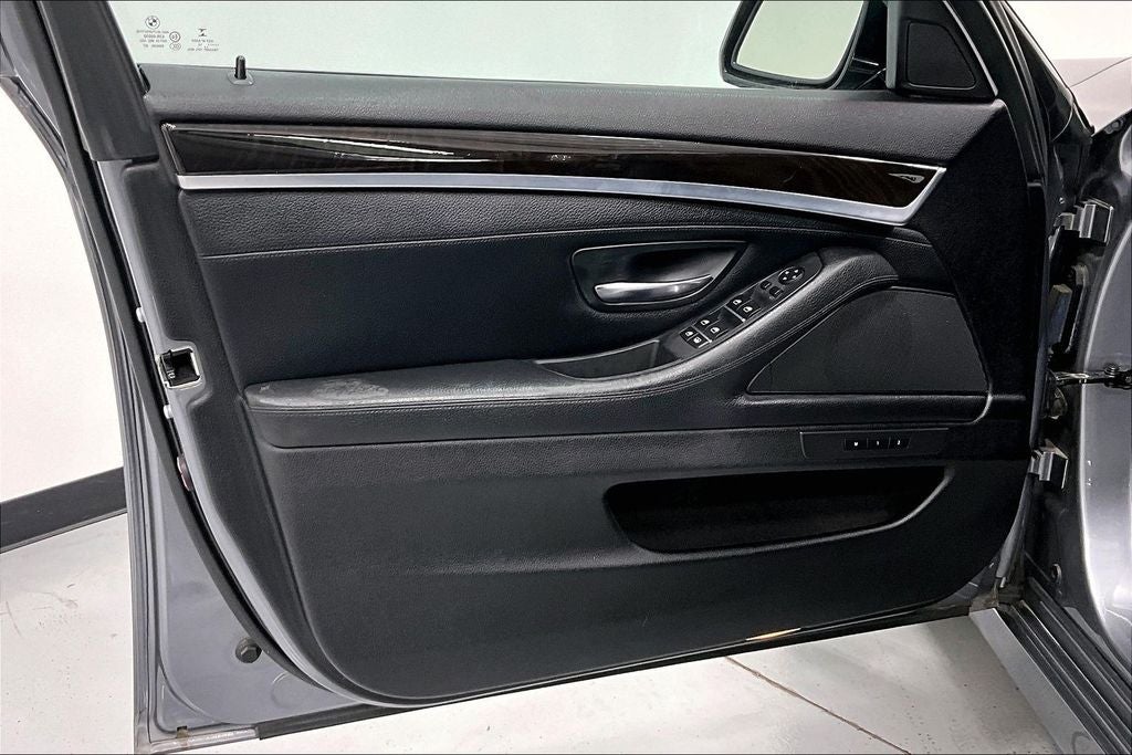 2014 BMW 5 Series 528i