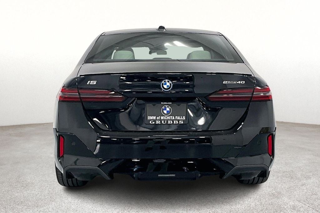 2026 BMW i5 eDrive40