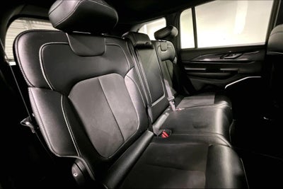 2022 Jeep Grand Cherokee Altitude