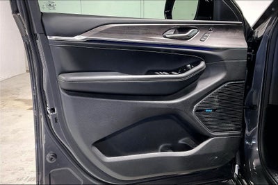 2022 Jeep Grand Cherokee Overland