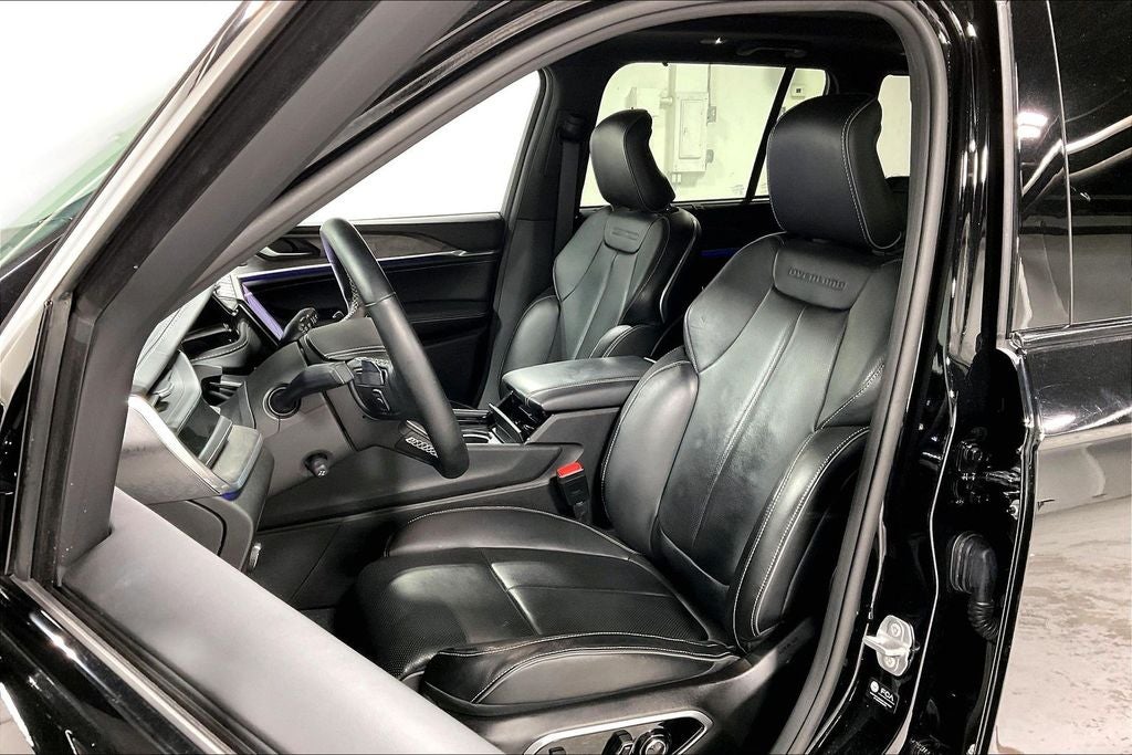 2022 Jeep Grand Cherokee Overland