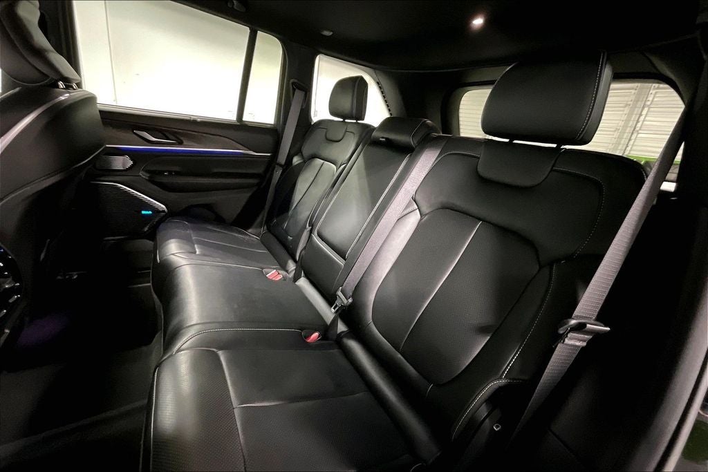 2022 Jeep Grand Cherokee Overland